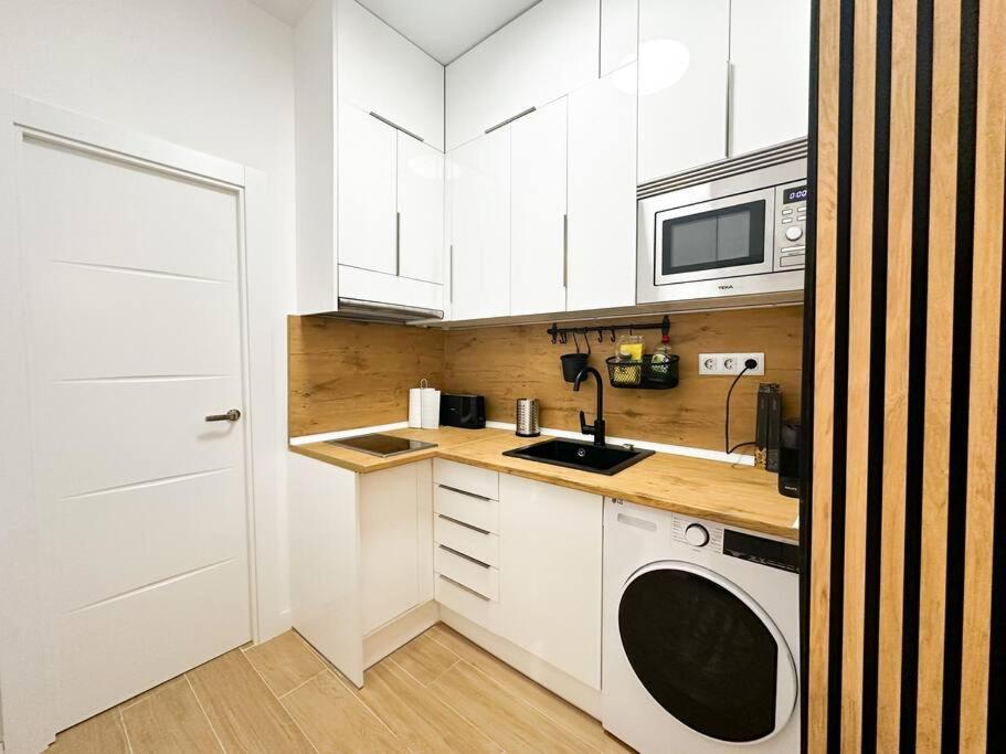 Ferienwohnung Cozy 2Bd Flat City Center + Ac Madrid Exterior foto