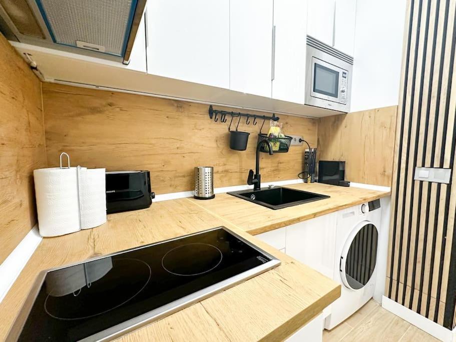 Ferienwohnung Cozy 2Bd Flat City Center + Ac Madrid Exterior foto